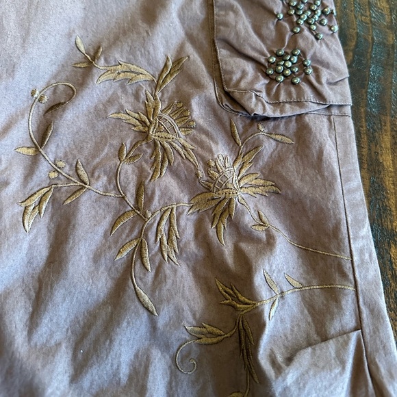 Newport News | Vintage Y2K Studded & Embroidered Cargo Pants, Size 6 - Picture 5 of 9